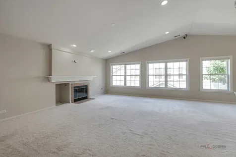552 Saddlebrook Lane Vernon Hills IL 60061