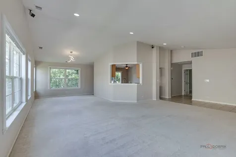552 Saddlebrook Lane Vernon Hills IL 60061