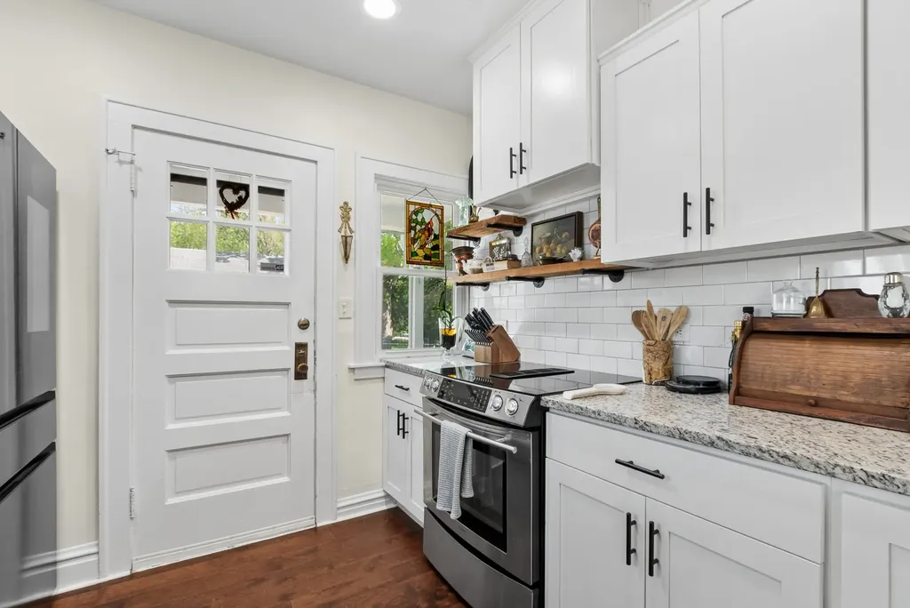 1492 South Jefferson Street Lockport IL 60441
