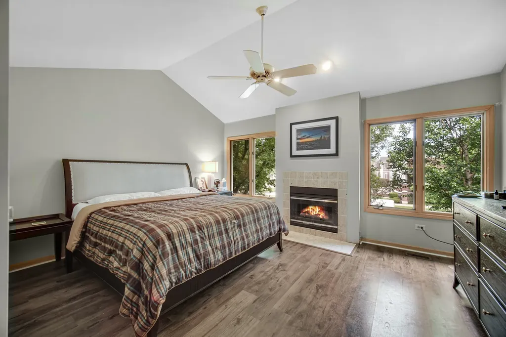 4252 West Harrington Lane Chicago IL 60646