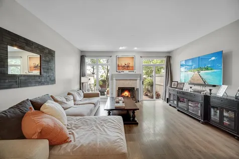 4252 West Harrington Lane Chicago IL 60646
