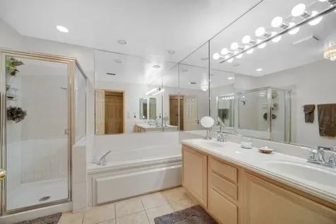 4252 West Harrington Lane Chicago IL 60646