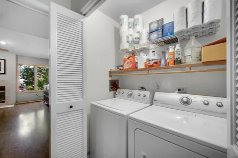 4252 West Harrington Lane Chicago IL 60646