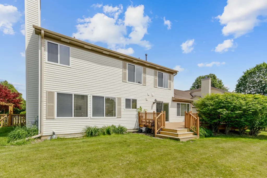 3109 Stratton Lane Aurora IL 60502