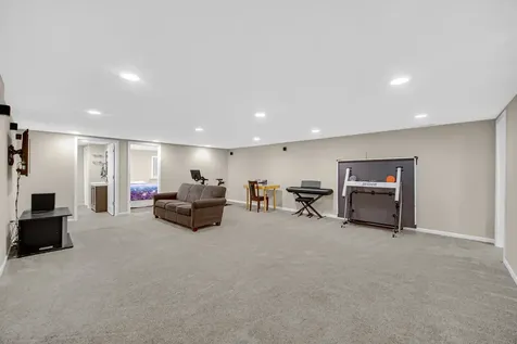 2300 Appleby Drive Wheaton IL 60189