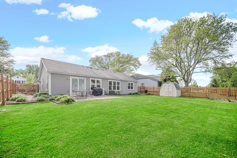 2300 Appleby Drive Wheaton IL 60189