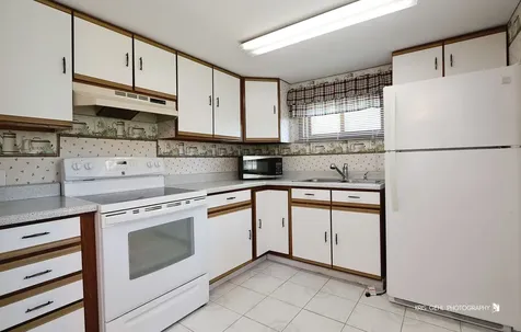 2031 Gilboa Avenue Zion IL 60099