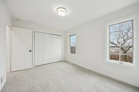 1022 Oakland Drive Barrington IL 60010