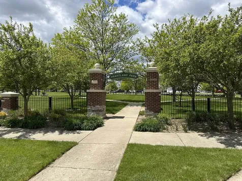 1013 Club Lake Drive Antioch IL 60002