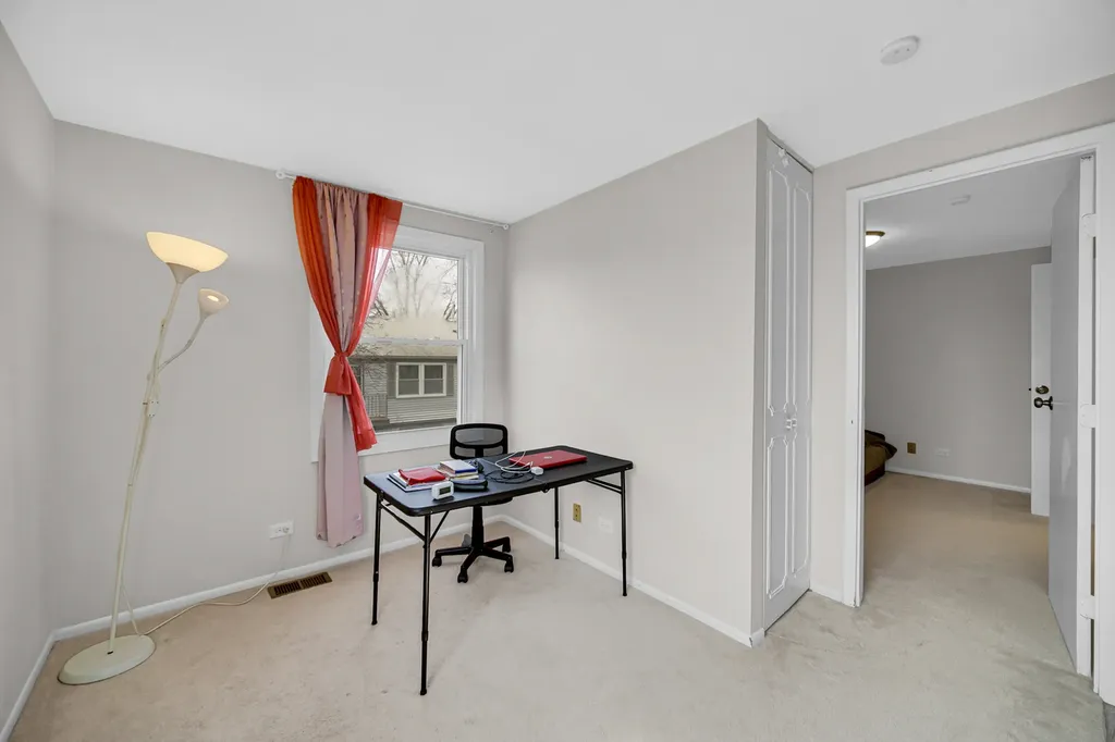 611 Kendall Court Schaumburg IL 60194