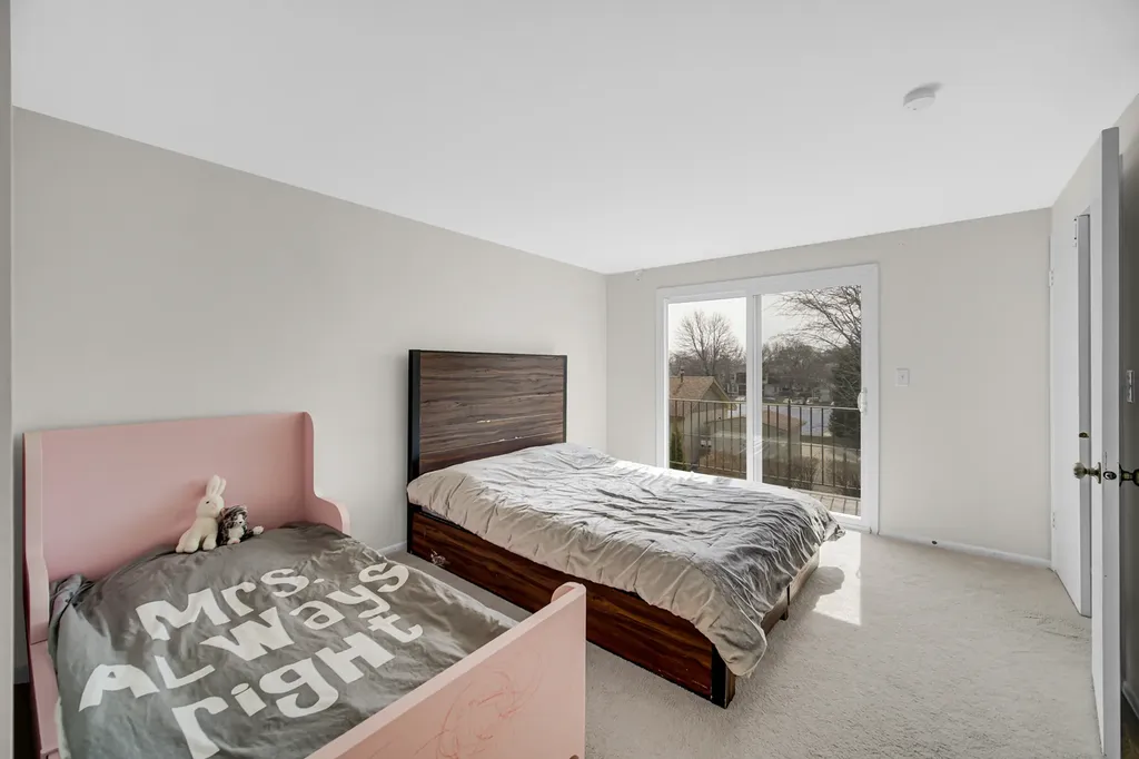 611 Kendall Court Schaumburg IL 60194
