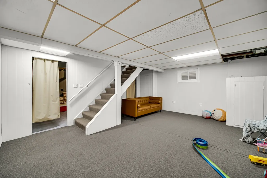 611 Kendall Court Schaumburg IL 60194