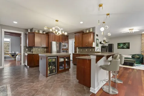 605 Independence Avenue Sycamore IL 60178