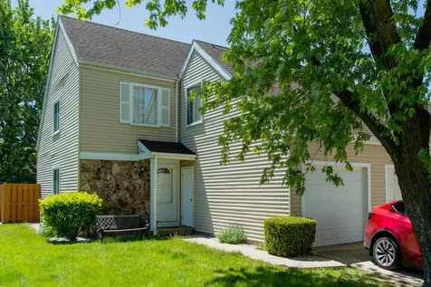 750 Crescent Way Hanover Park IL 60133