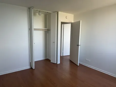 4850 South Lake Park Avenue Chicago IL 60615