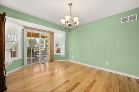 1418 Beach Lane Sycamore IL 60178