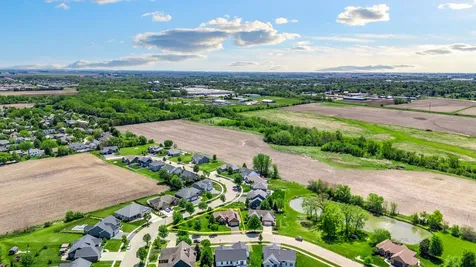 1418 Beach Lane Sycamore IL 60178