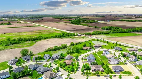 1418 Beach Lane Sycamore IL 60178
