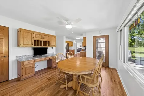 36W793 Red Gate Court St. Charles IL 60175