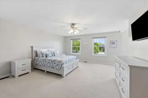 36W793 Red Gate Court St. Charles IL 60175
