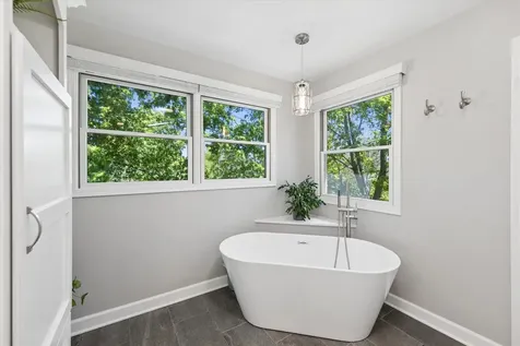36W793 Red Gate Court St. Charles IL 60175