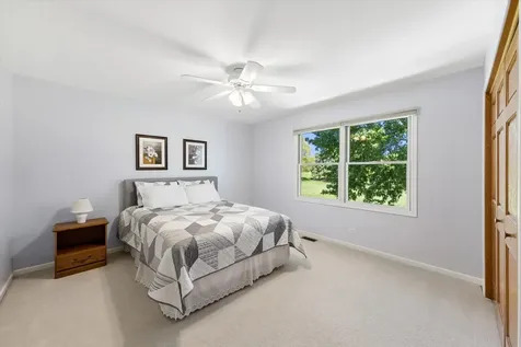 36W793 Red Gate Court St. Charles IL 60175
