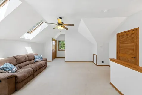 36W793 Red Gate Court St. Charles IL 60175