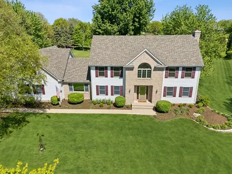 36W793 Red Gate Court St. Charles IL 60175