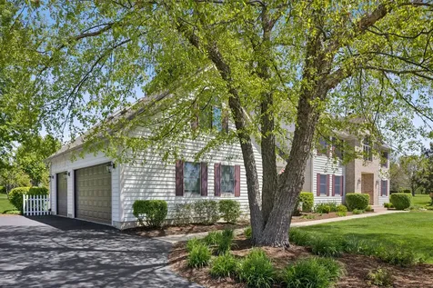 36W793 Red Gate Court St. Charles IL 60175