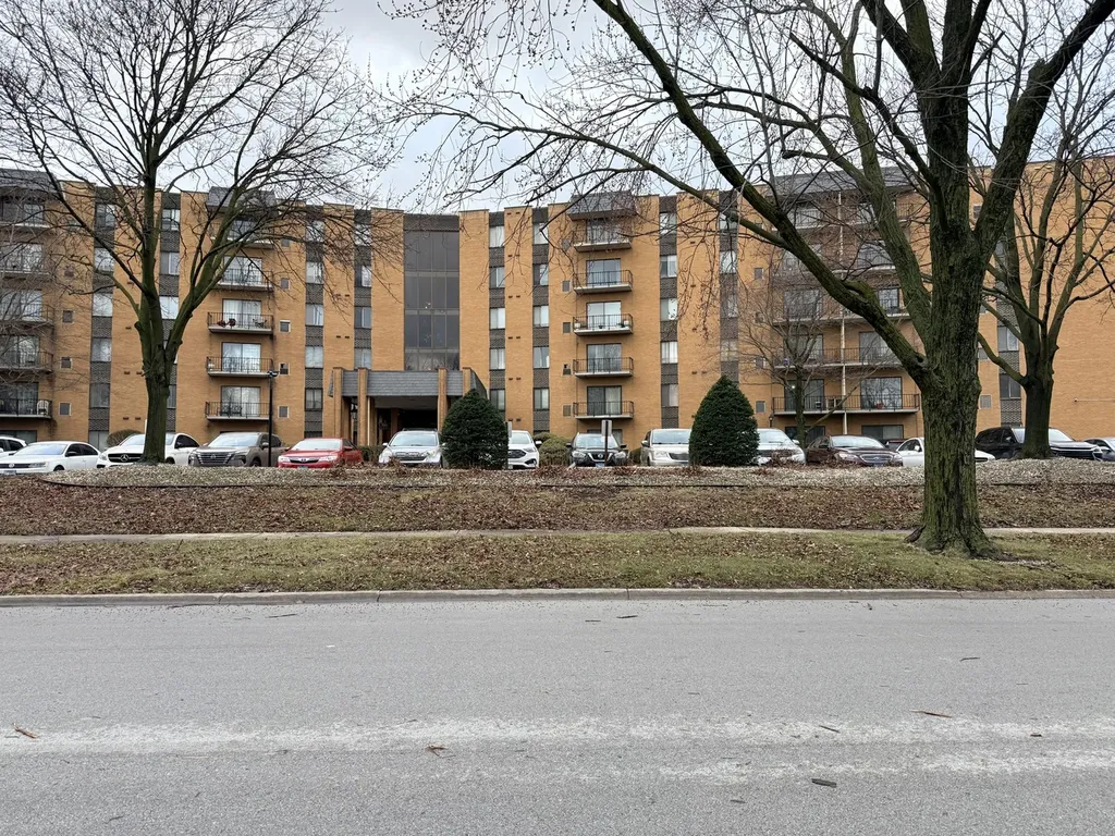 700 North Bruce Lane Glenwood IL 60425
