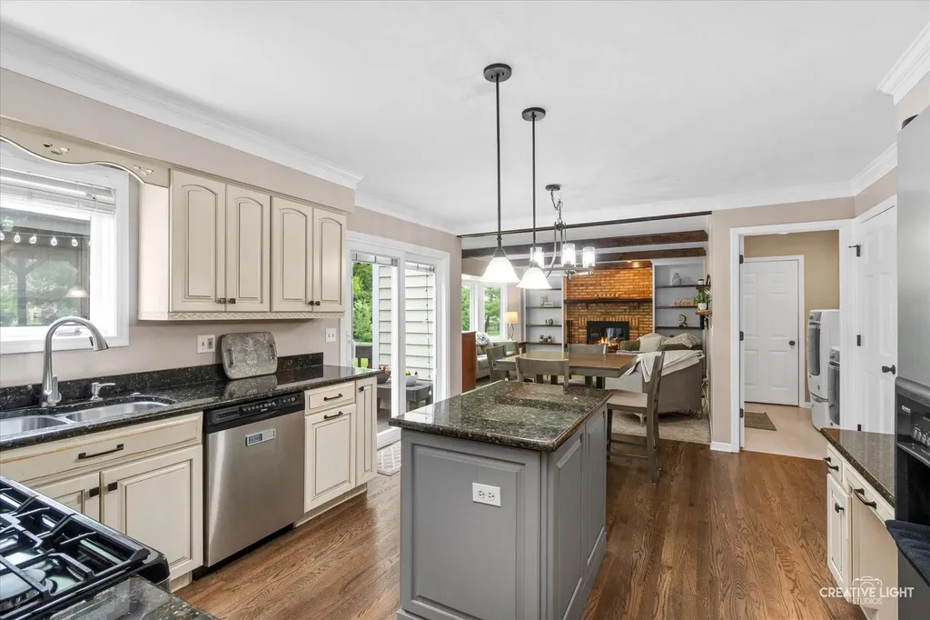 1611 Conan Doyle Road Naperville IL 60564