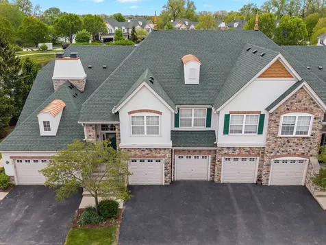 377 Bay Tree Circle Vernon Hills IL 60061