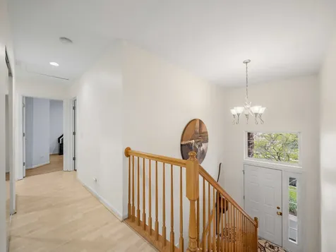 377 Bay Tree Circle Vernon Hills IL 60061