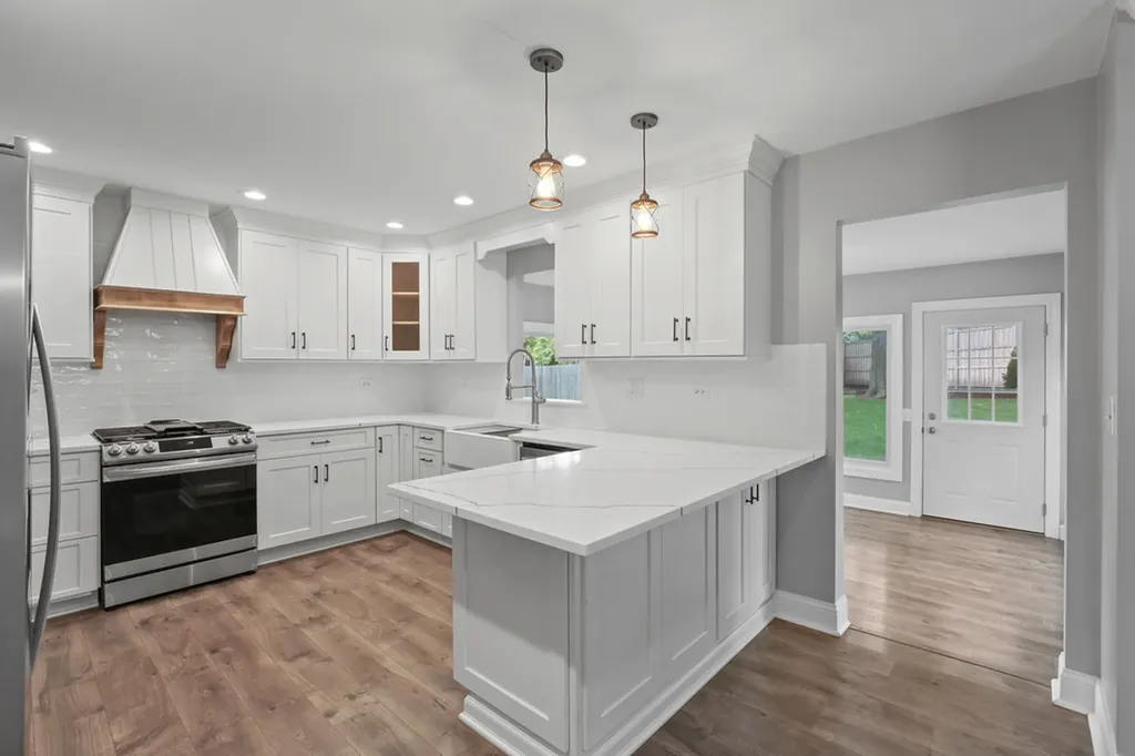 6S415 Concord Road Naperville IL 60540