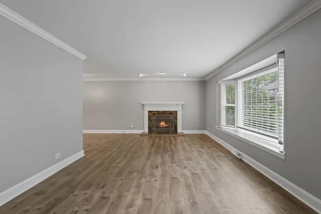 6S415 Concord Road Naperville IL 60540