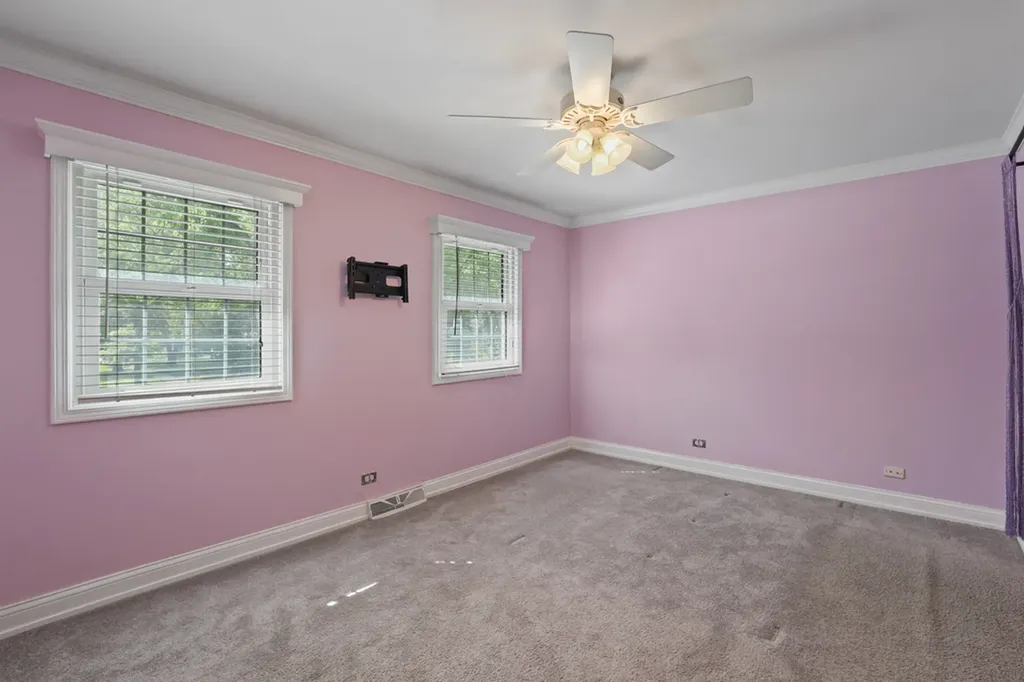6S415 Concord Road Naperville IL 60540