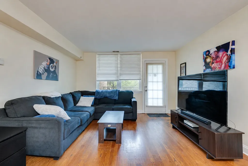 2501 West Touhy Avenue Chicago IL 60645