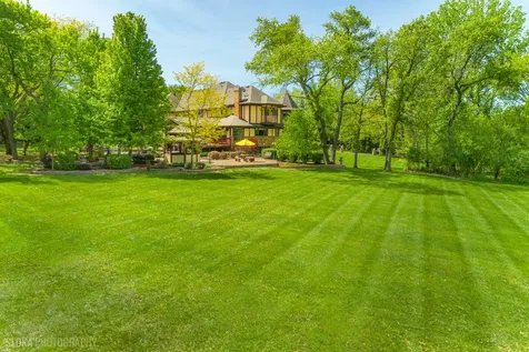 3204 Stonegate Drive Crystal Lake IL 60012