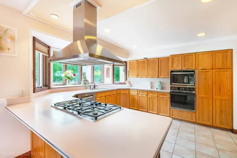3204 Stonegate Drive Crystal Lake IL 60012