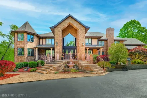 3204 Stonegate Drive Crystal Lake IL 60012