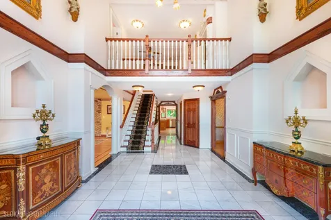3204 Stonegate Drive Crystal Lake IL 60012