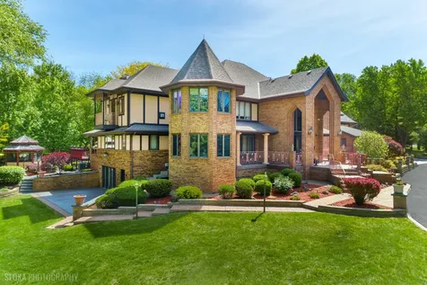 3204 Stonegate Drive Crystal Lake IL 60012