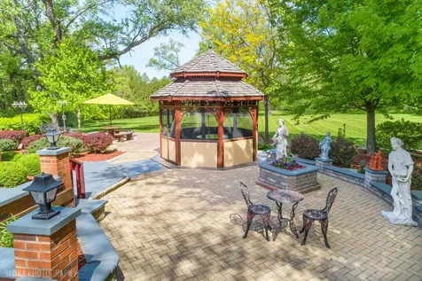3204 Stonegate Drive Crystal Lake IL 60012
