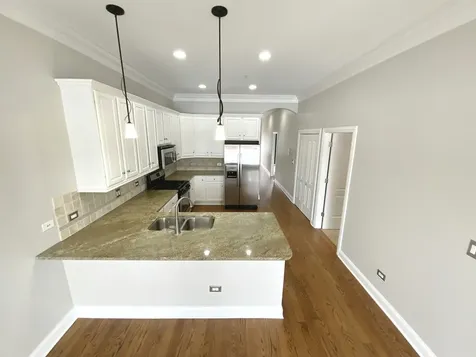 219 North White Street Frankfort IL 60423