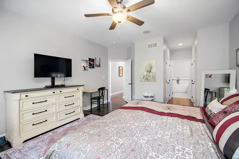 20432 Fallingwater Circle Frankfort IL 60423