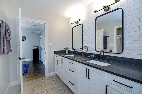20432 Fallingwater Circle Frankfort IL 60423