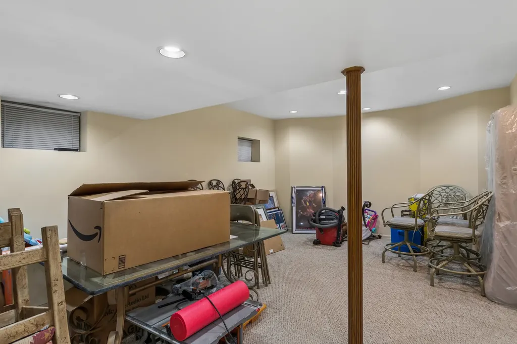 1014 Kauai King Court Naperville IL 60540