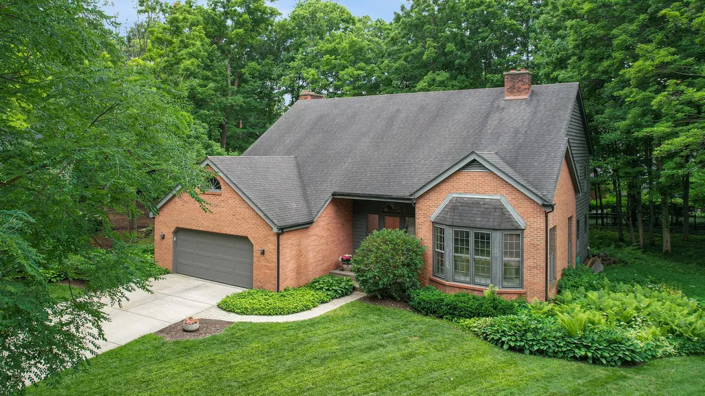 1014 Kauai King Court Naperville IL 60540