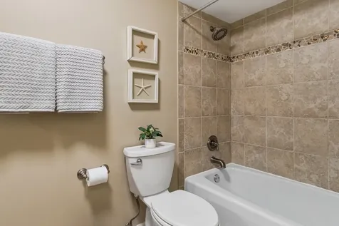 1014 Kauai King Court Naperville IL 60540