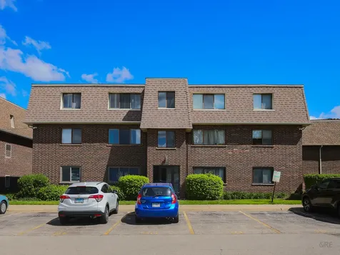 1412 Carol Court Palatine IL 60074